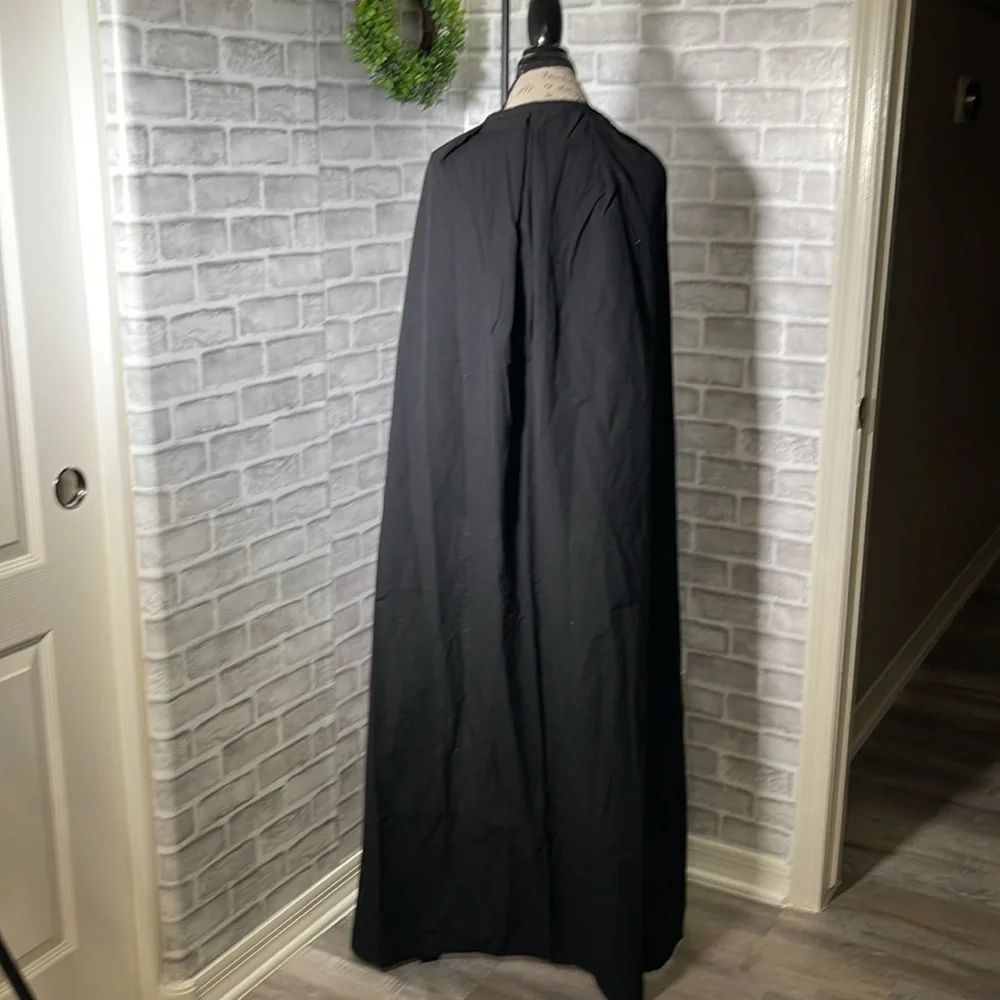 EUC Black Superhero cape with tie - Picture 4 of 8